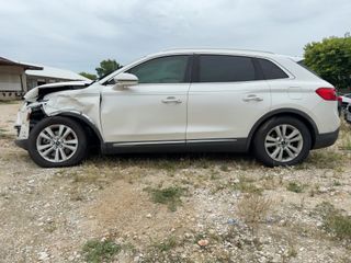 2016 Lincoln MKX Premiere - Exterior Side Driver Image